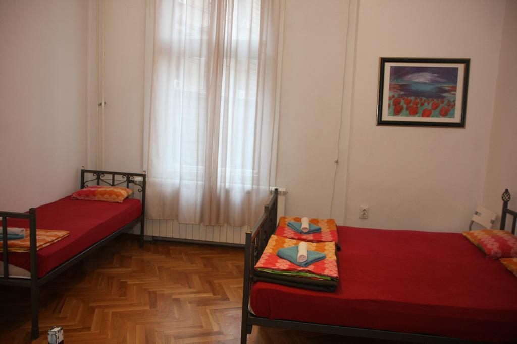 Time Hostel Βελιγράδι Δωμάτιο φωτογραφία