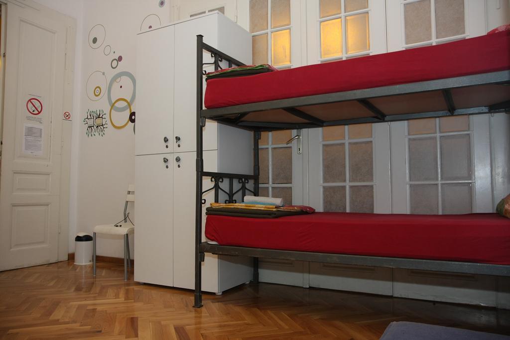 Time Hostel Βελιγράδι Δωμάτιο φωτογραφία