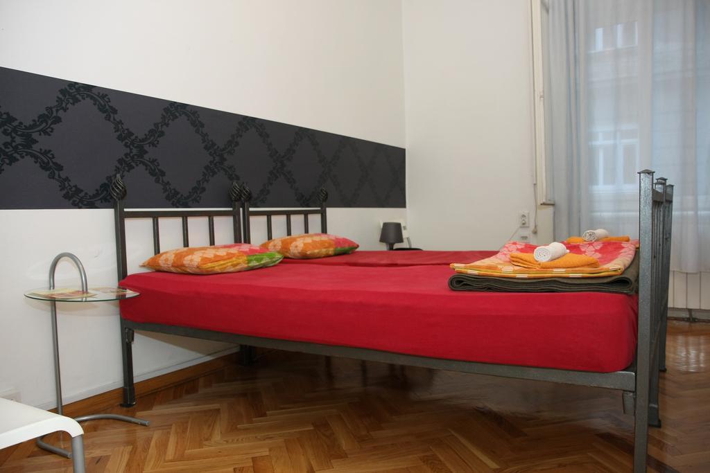Time Hostel Βελιγράδι Δωμάτιο φωτογραφία